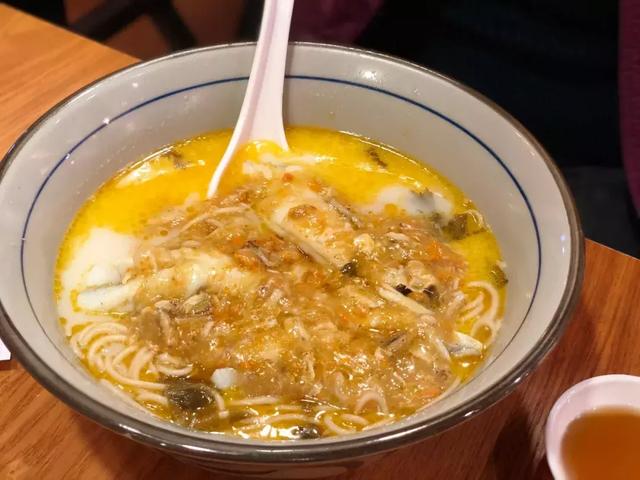 上海本地人整理的美食清单，带你吃遍上海犄角旮旯里的隐藏美食